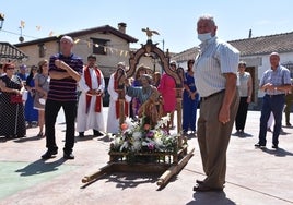 La procesión del pasado año en honor a San Bartolomé, en Golpejas.