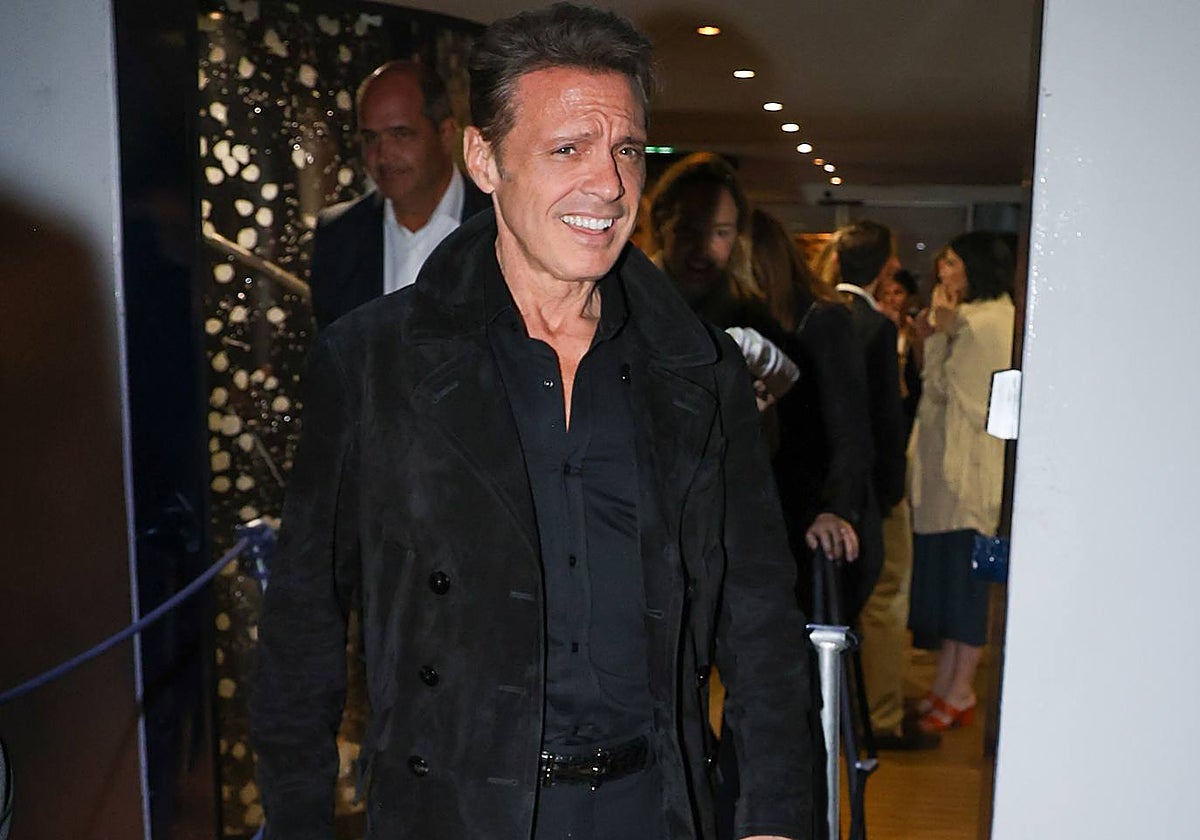 El cantante Luis Miguel, ingresado de urgencia en Chile