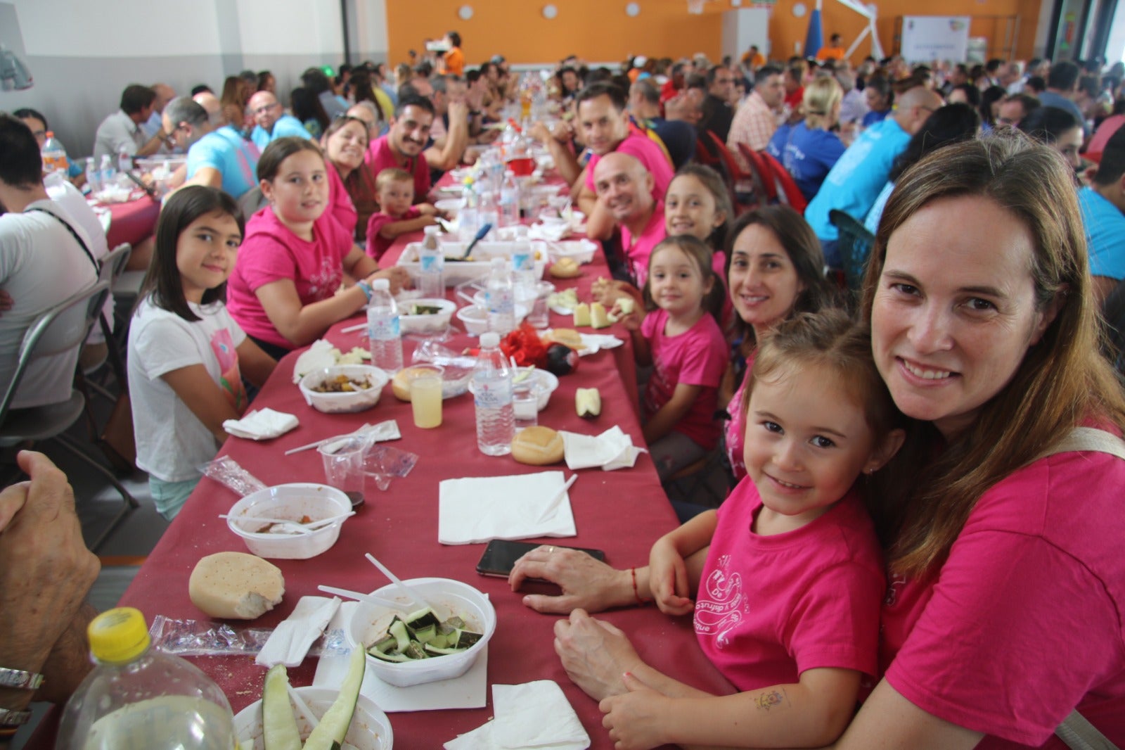 Villares degusta 800 raciones de caldereta