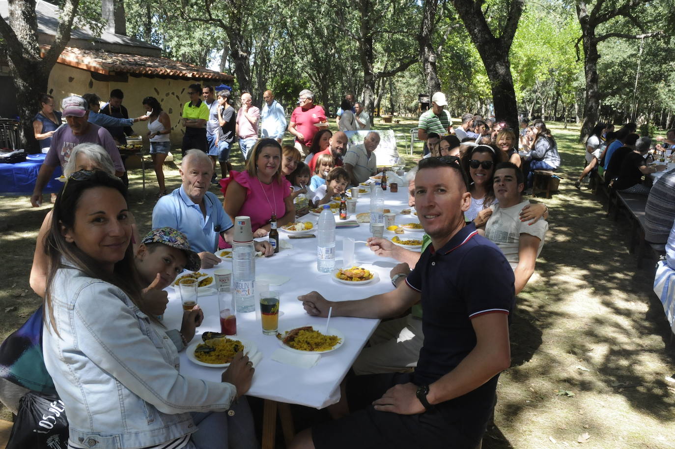 Sabrosa paella como premio a la tradición en Agallas