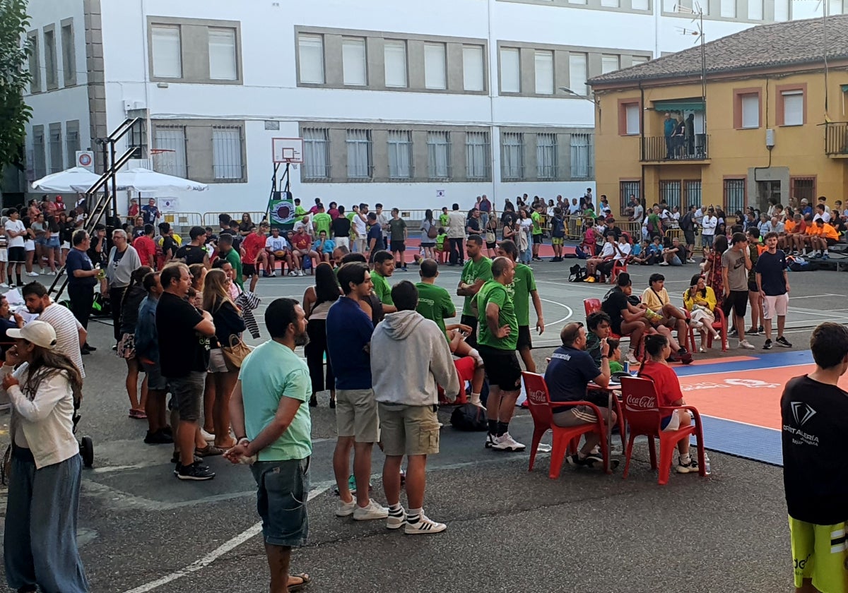 Intensa jornada de baloncesto en Béjar