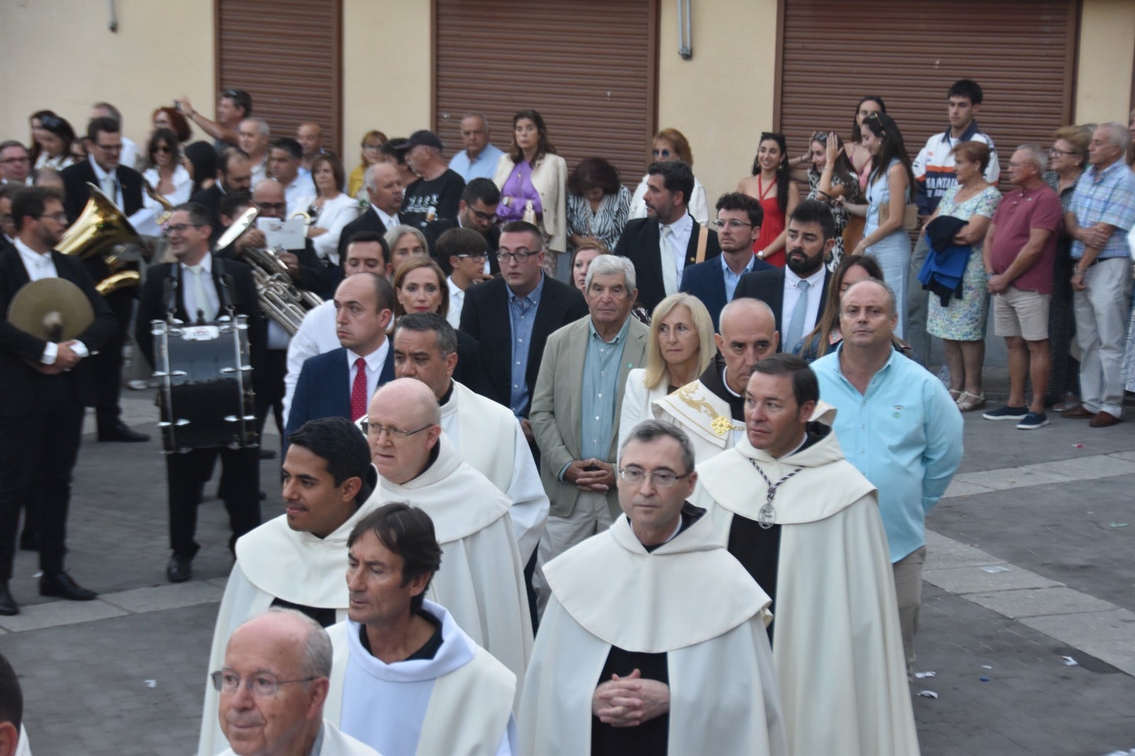 Alba arropa a Santa Teresa en su vuelta a clausura hasta octubre