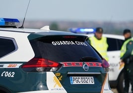 Agentes de la Guardia Civil han llevado a cabo la detención del agente.