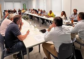 Reunión sectorial convocada por ASAJA Salamanca.