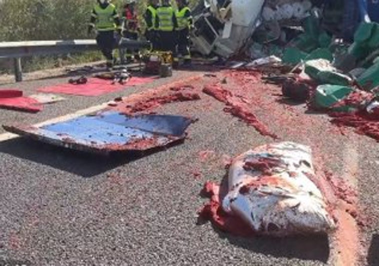 Un camionero muerto y dos heridos en una triple colisión en la M-50