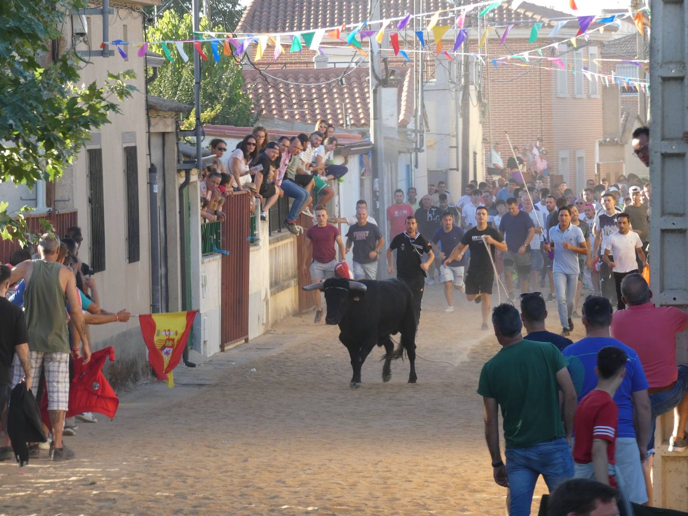 Multitudinario segundo encierro en Villaflores