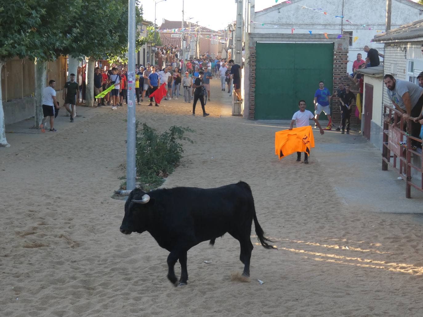 Multitudinario segundo encierro en Villaflores