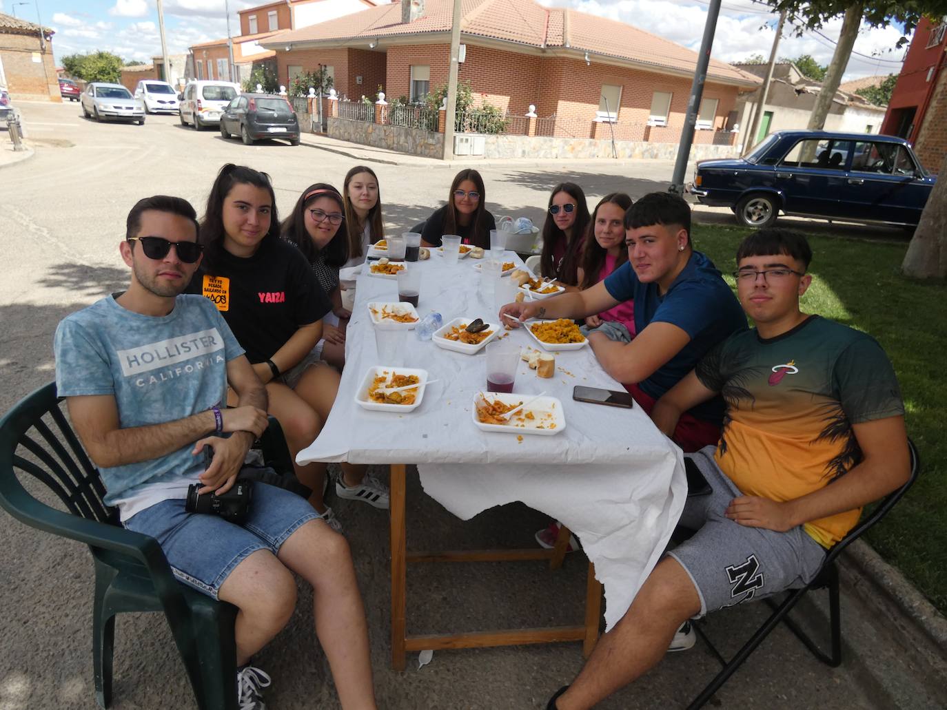 Las 800 raciones de paella que unen a los de Villaflores