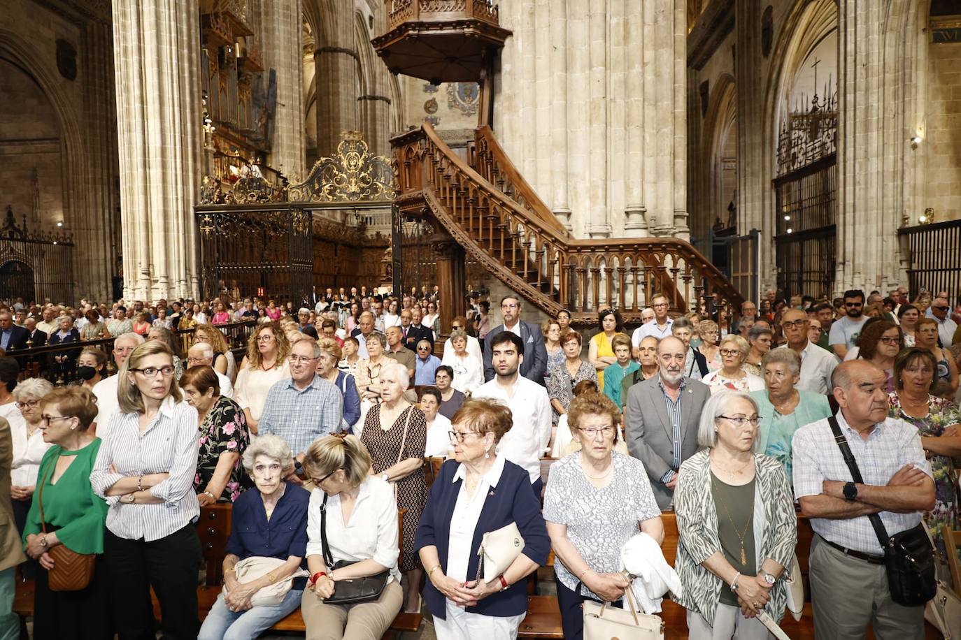 La Catedral acoge la tradicional misa en honor a la Virgen de la Vega