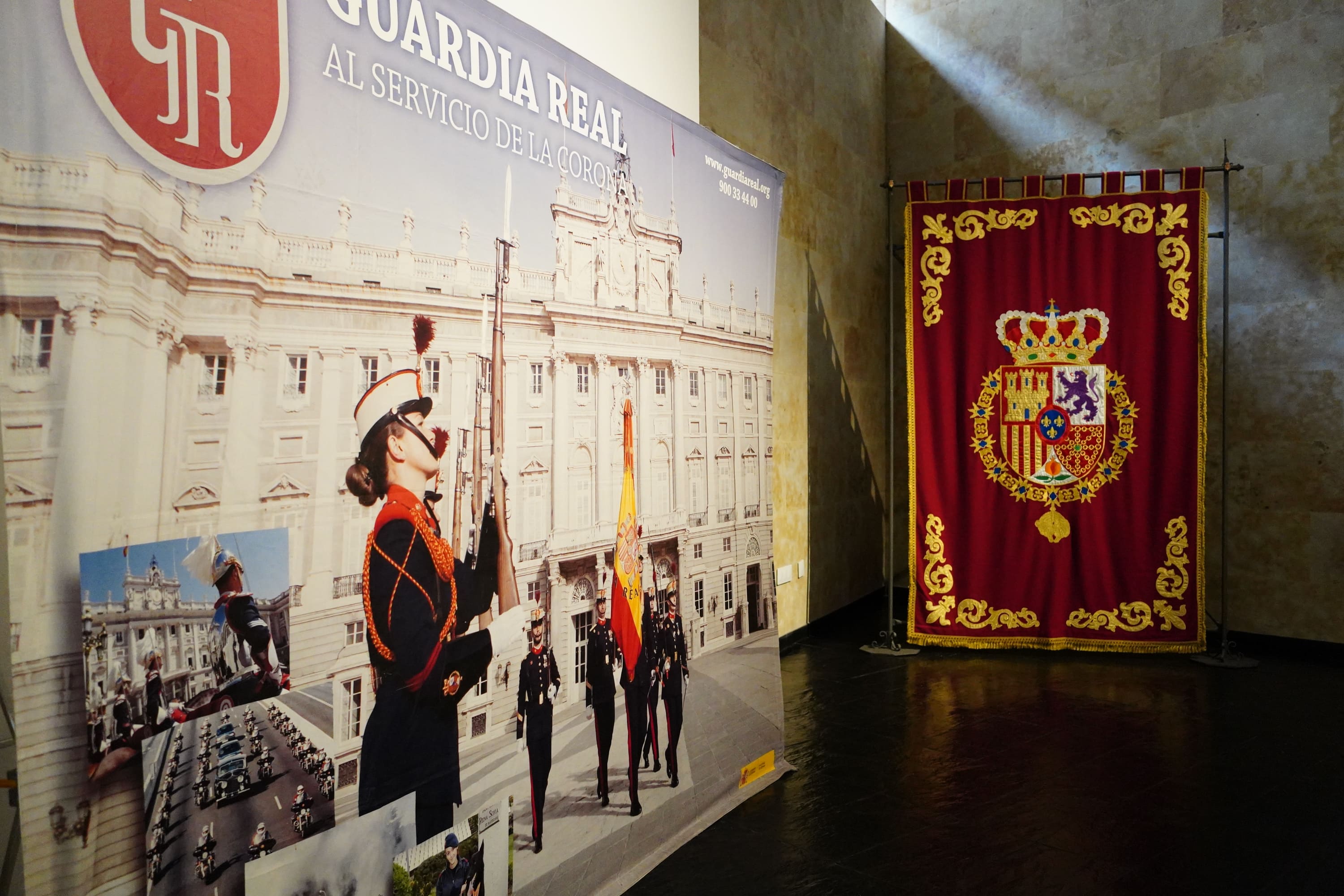 El Rolls-Royce que llevó a Felipe VI al altar, aparcado en la Torre de Anaya