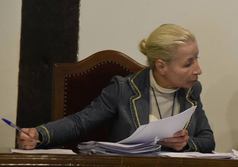 Vitigudino recupera dos meses después la figura de la secretaria municipal