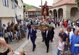 Procesión del Cristo celebrada el año pasado en San Esteban de la Sierra.