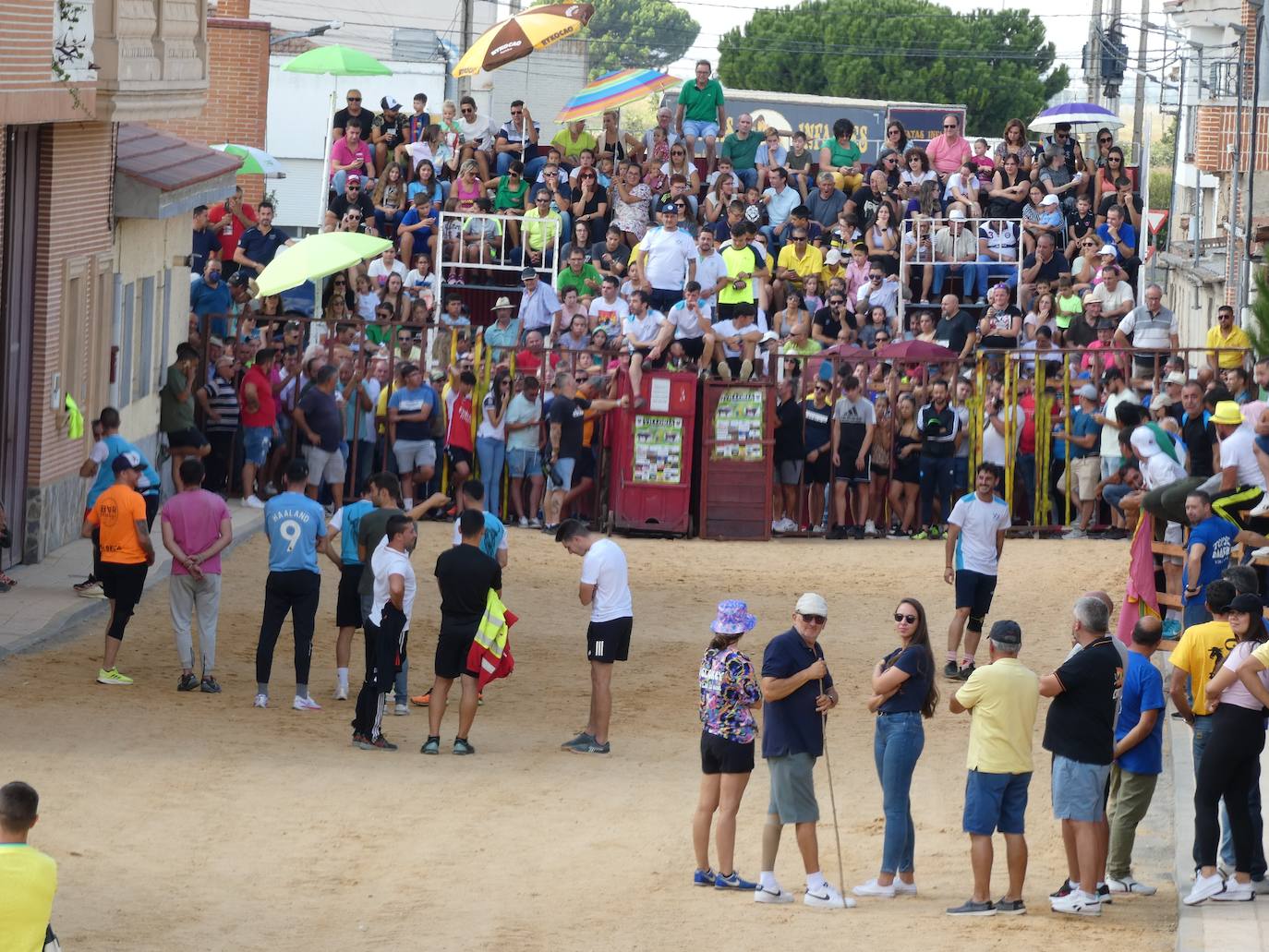 Los toros del cajón y la merienda de la vaca rematan las fiestas de Villoria