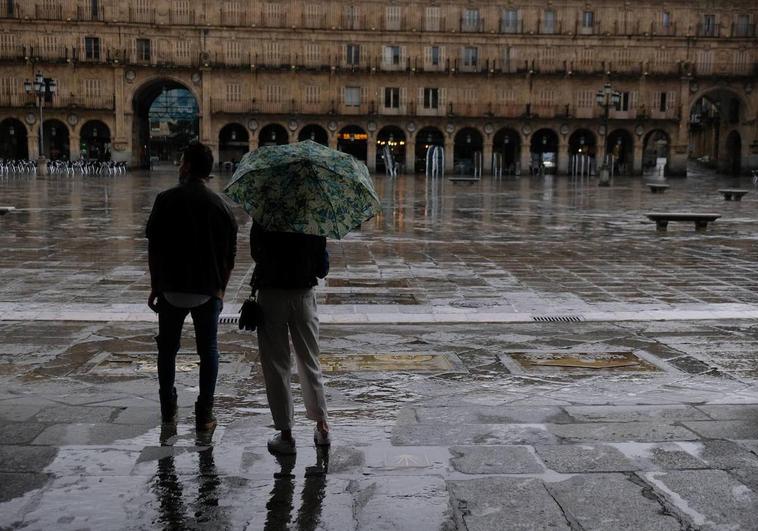 El tiempo de esta semana según las cabañuelas: «Nubarrones negros en septiembre, lluvia en noviembre y heladas en diciembre»