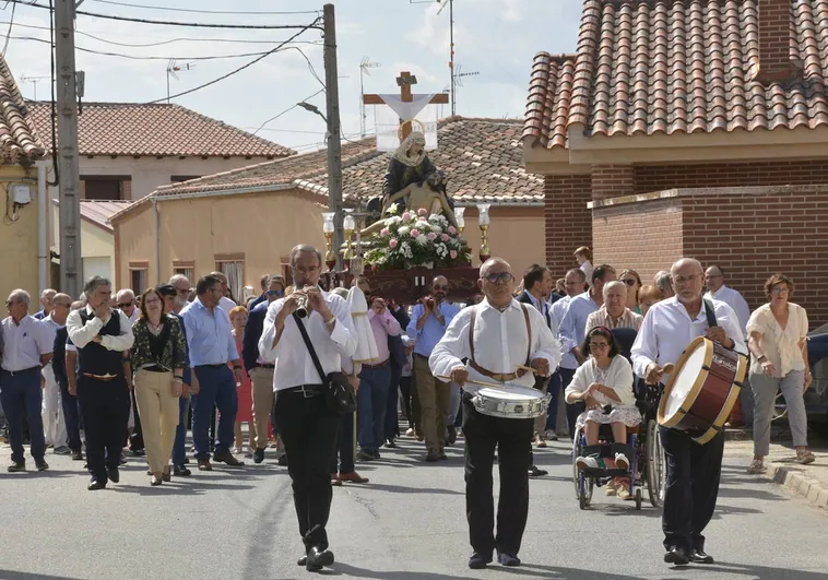 Fiesta patronal en Bóveda del Río Almar