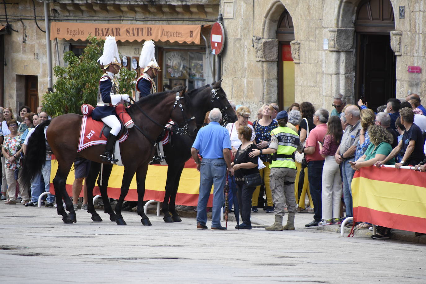 Vivas al Rey en la Plaza Mayor de Ciudad Rodrigo