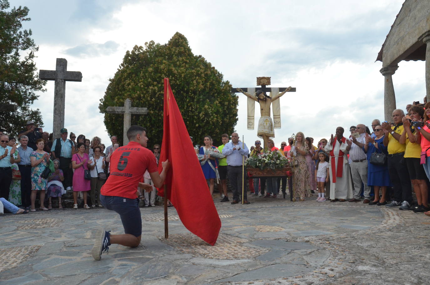 Ofrendas de destreza al Cristo de las Mercedes en Barruecopardo