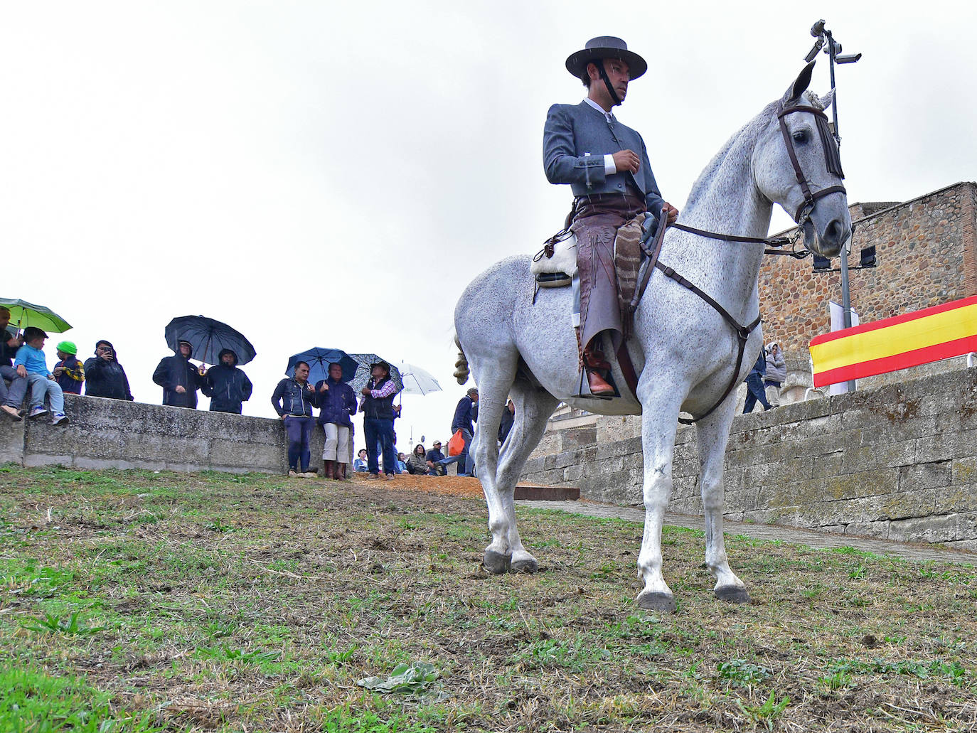 La lluvia obliga a aplazar gran parte de los actos de la Feria del Caballo de Ciudad Rodrigo