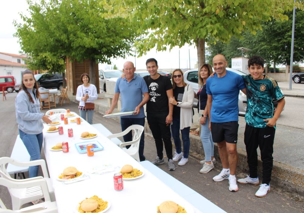 Bóveda del Río Almar reta al cielo y disfruta de su paella a la intemperie