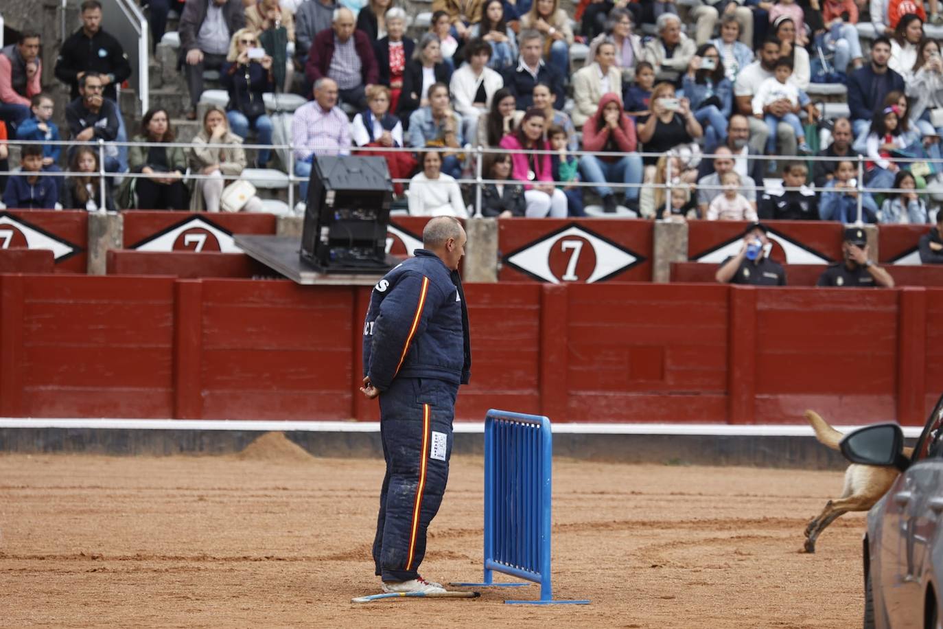 La Policía Nacional se luce en La Glorieta