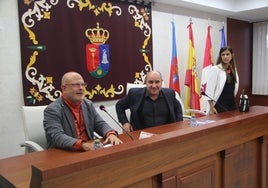 Fernando Martínez, Ventura Recio y Miryam Tobal.