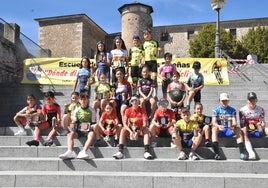 Imagen de los ganadores en el Criterium Moisés Dueñas celebrado ayer en la plaza Mayor de Béjar