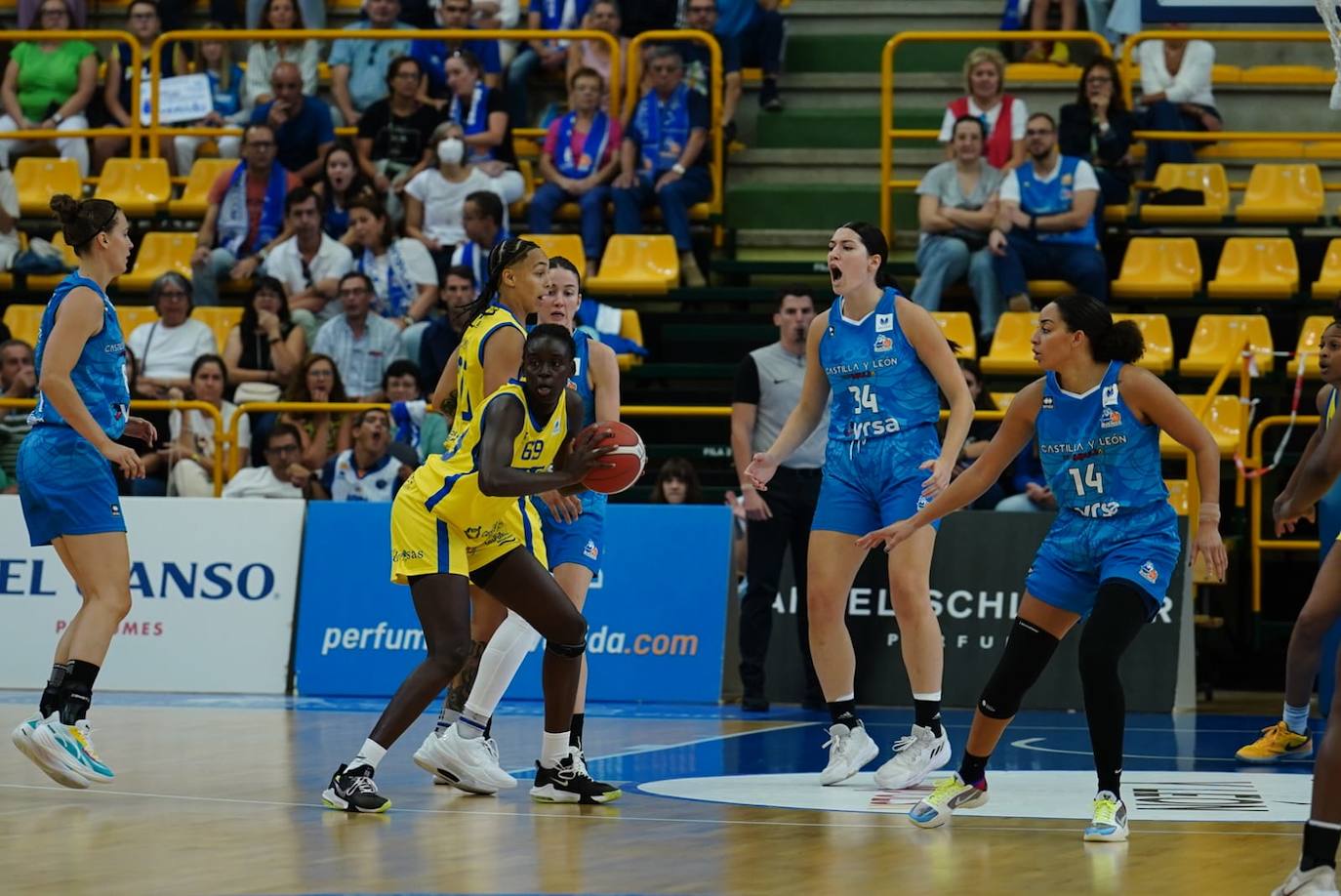 Una imagen del partido entre el Avenida y el Gran Canaria.