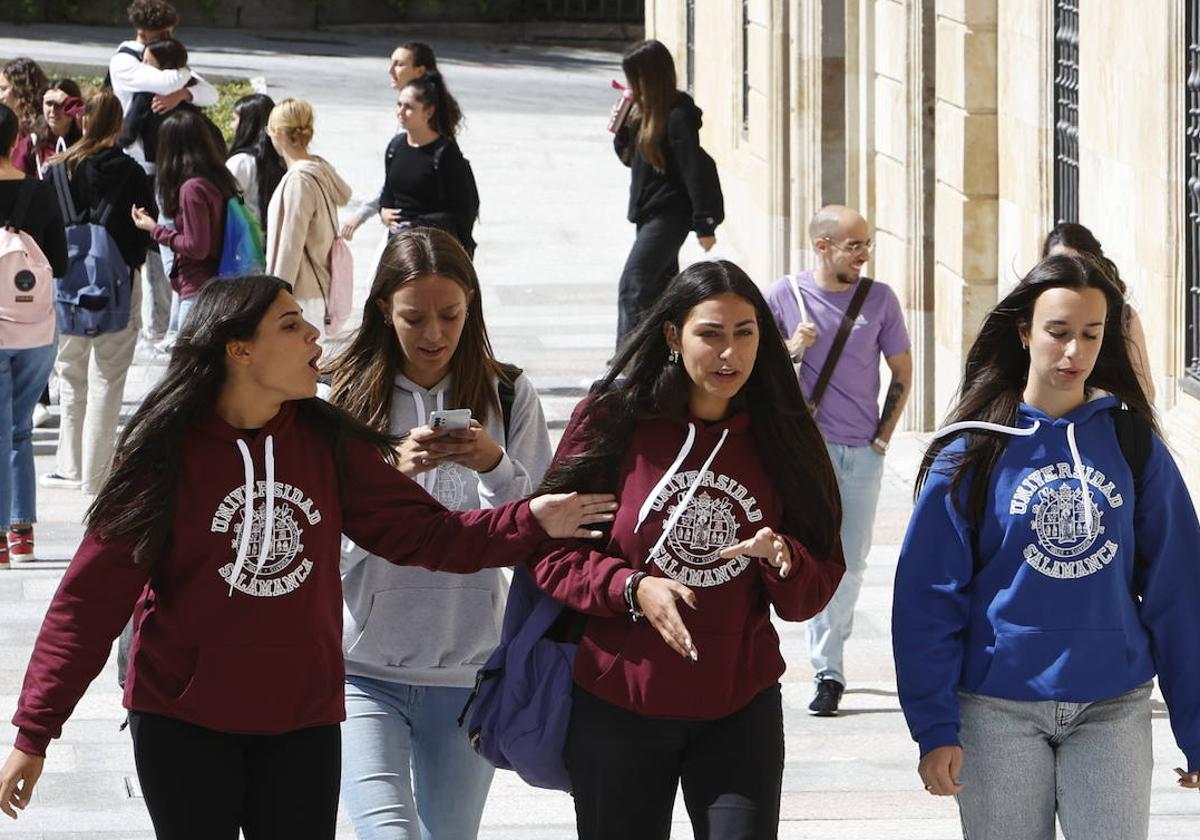 Dominio total de EEUU en los Cursos Internacionales