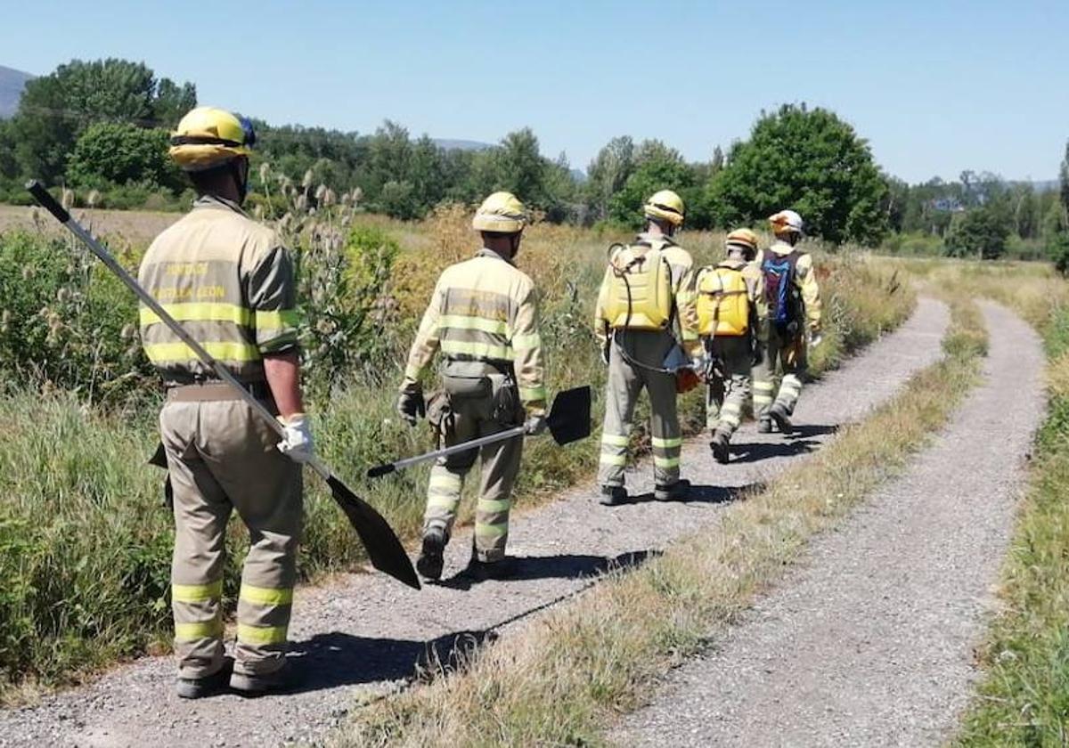 Extinguidos dos incendios en Villarino y Sanchón de la Ribera