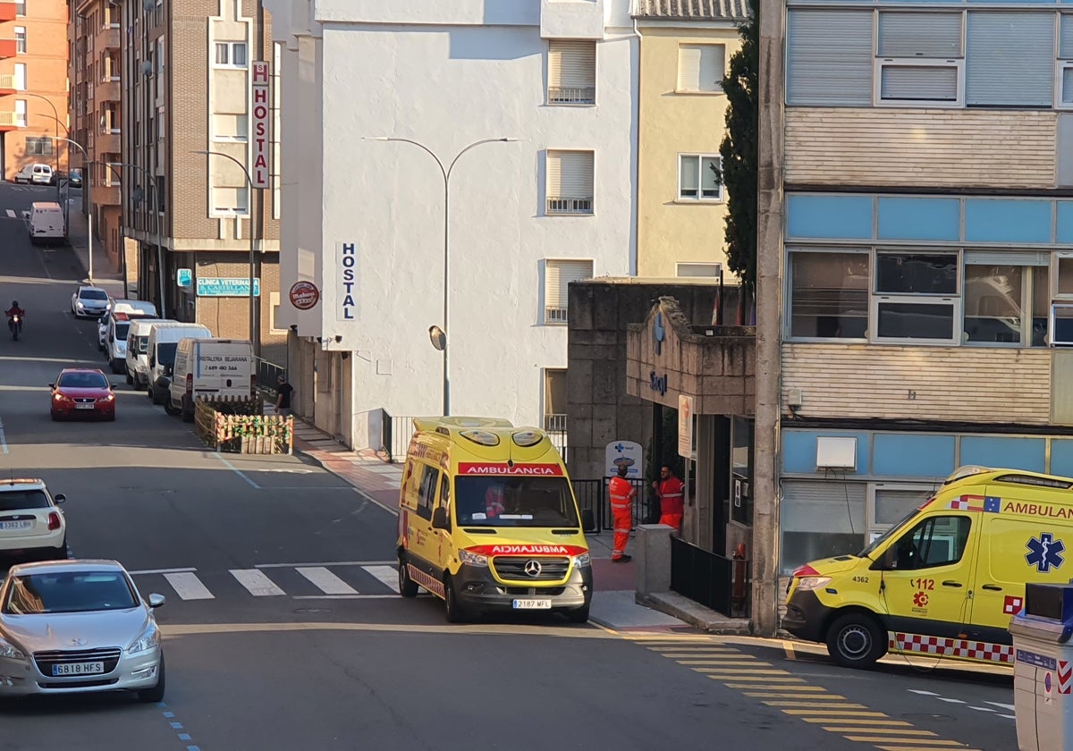 Imagen del exterior del hospital «Virgen del Castañar» de Bëjar.