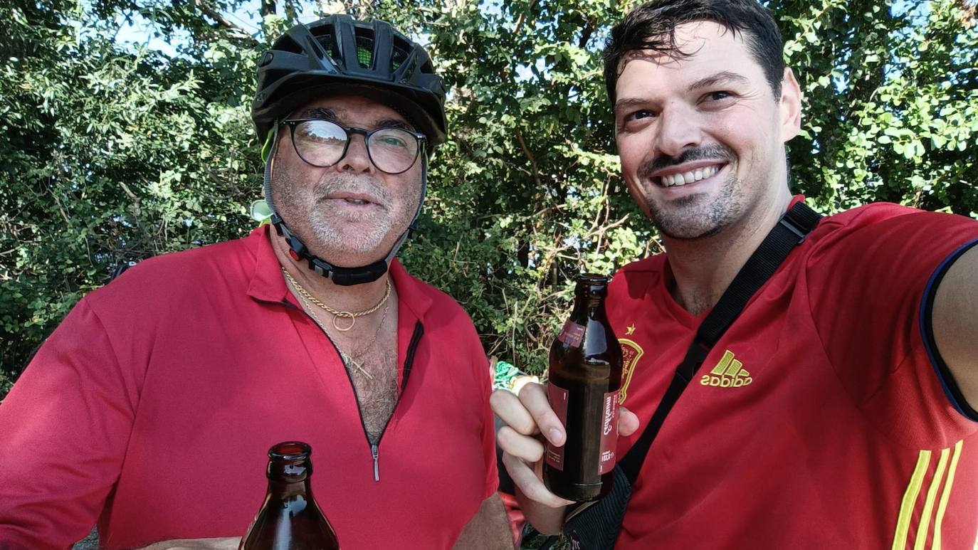Jesús Sánchez Mateos cumple su sueño: viajar en bici desde Alemania a Ledrada