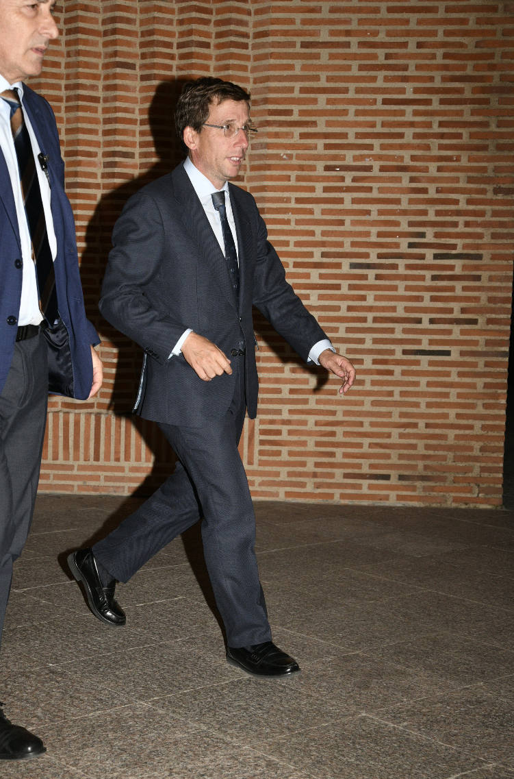 Estos han sido los rostros más conocidos que han acudido al funeral de María Teresa Campos