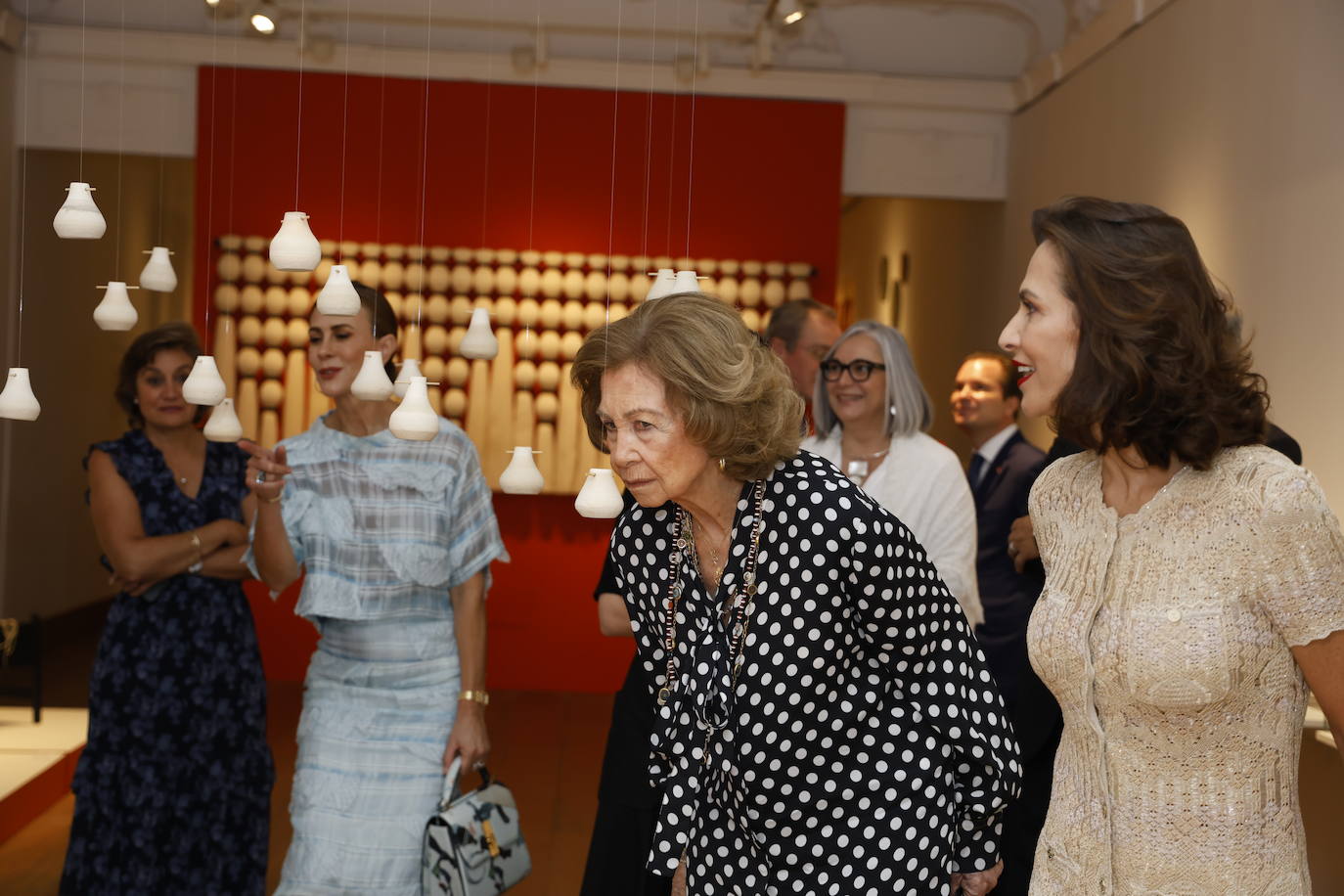 La Reina Sofía luce sonrisa en el quinto aniversario de la Fundación Casa de México