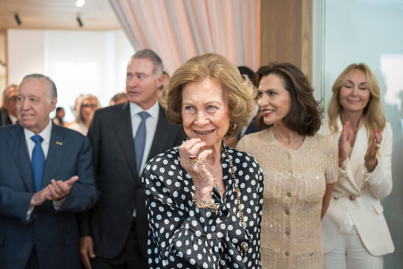 La Reina Sofía luce sonrisa en el quinto aniversario de la Fundación Casa de México