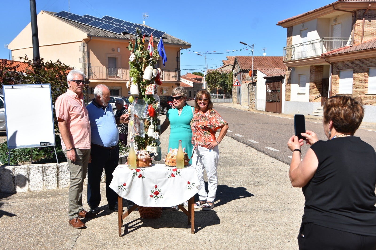 Fiesta al calor del &#039;Veranillo de San Miguel&#039; en Santiz