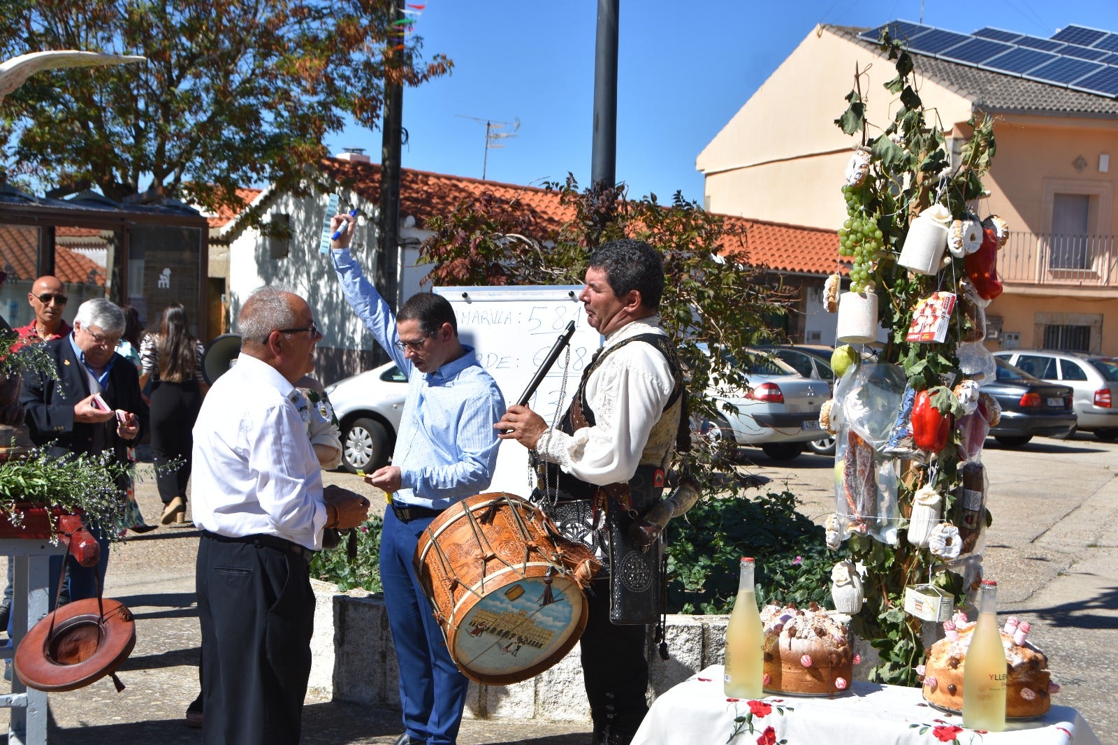 Fiesta al calor del &#039;Veranillo de San Miguel&#039; en Santiz