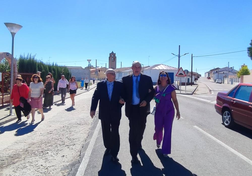 Procesión en honor a San Miguel Arcángel en Zorita de la Frontera