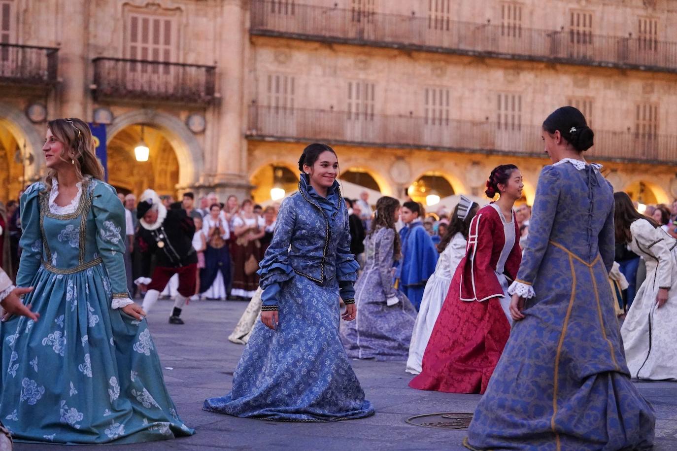 Así han sido los bailes renacentistas en la Plaza Mayor