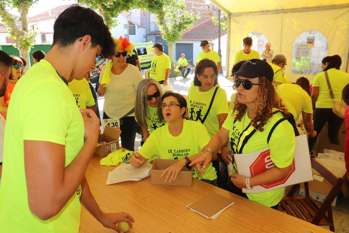 Santibáñez de Béjar se vuelca con su carrera solidaria