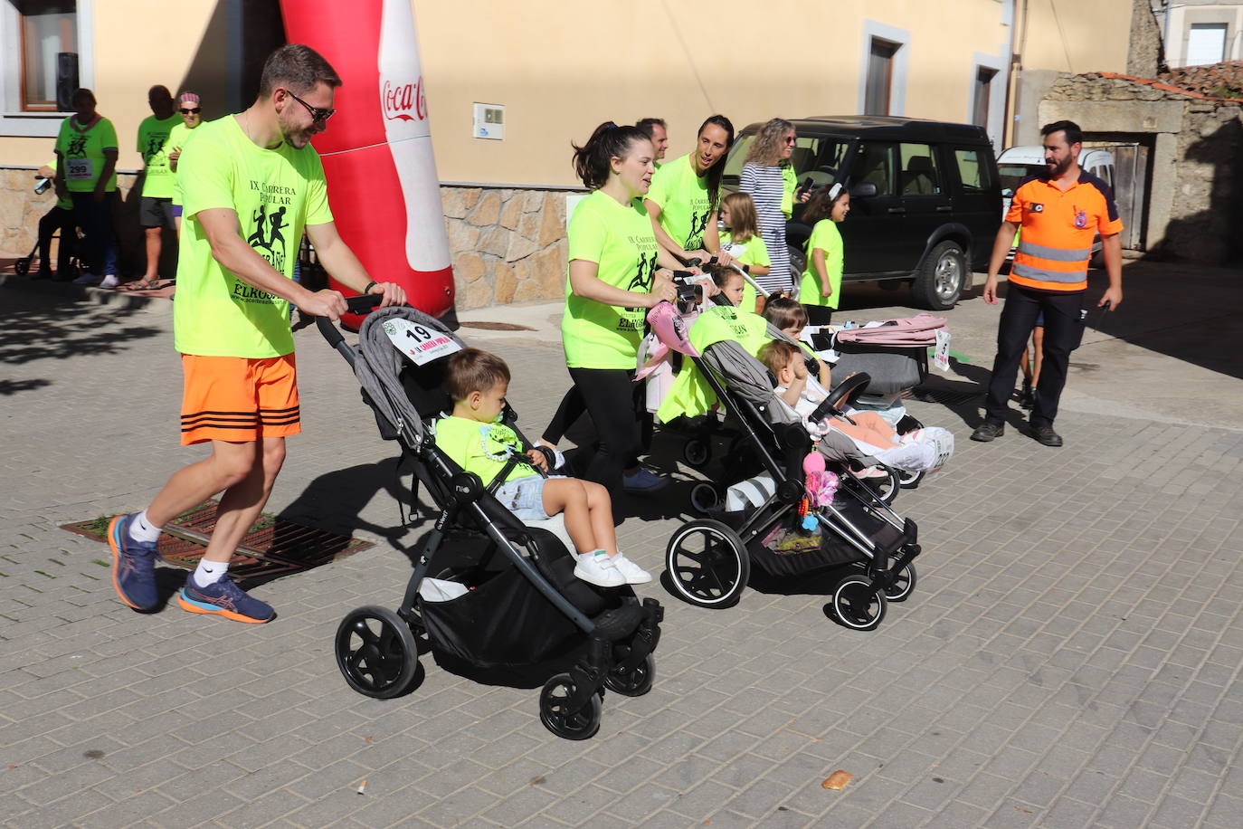 Santibáñez de Béjar se vuelca con su carrera solidaria