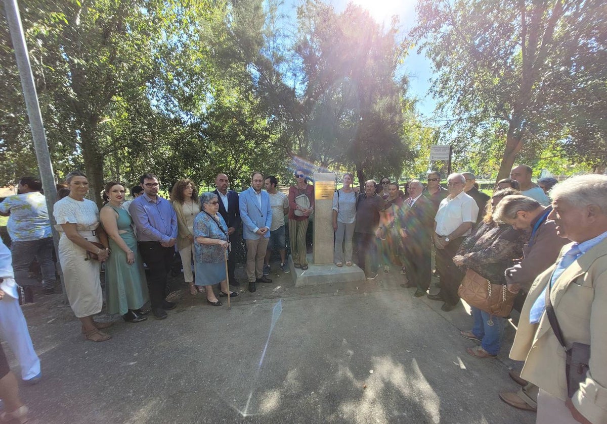 Homenaje a «Quini» en la festividad de la Virgen del Rosario de Miróbriga