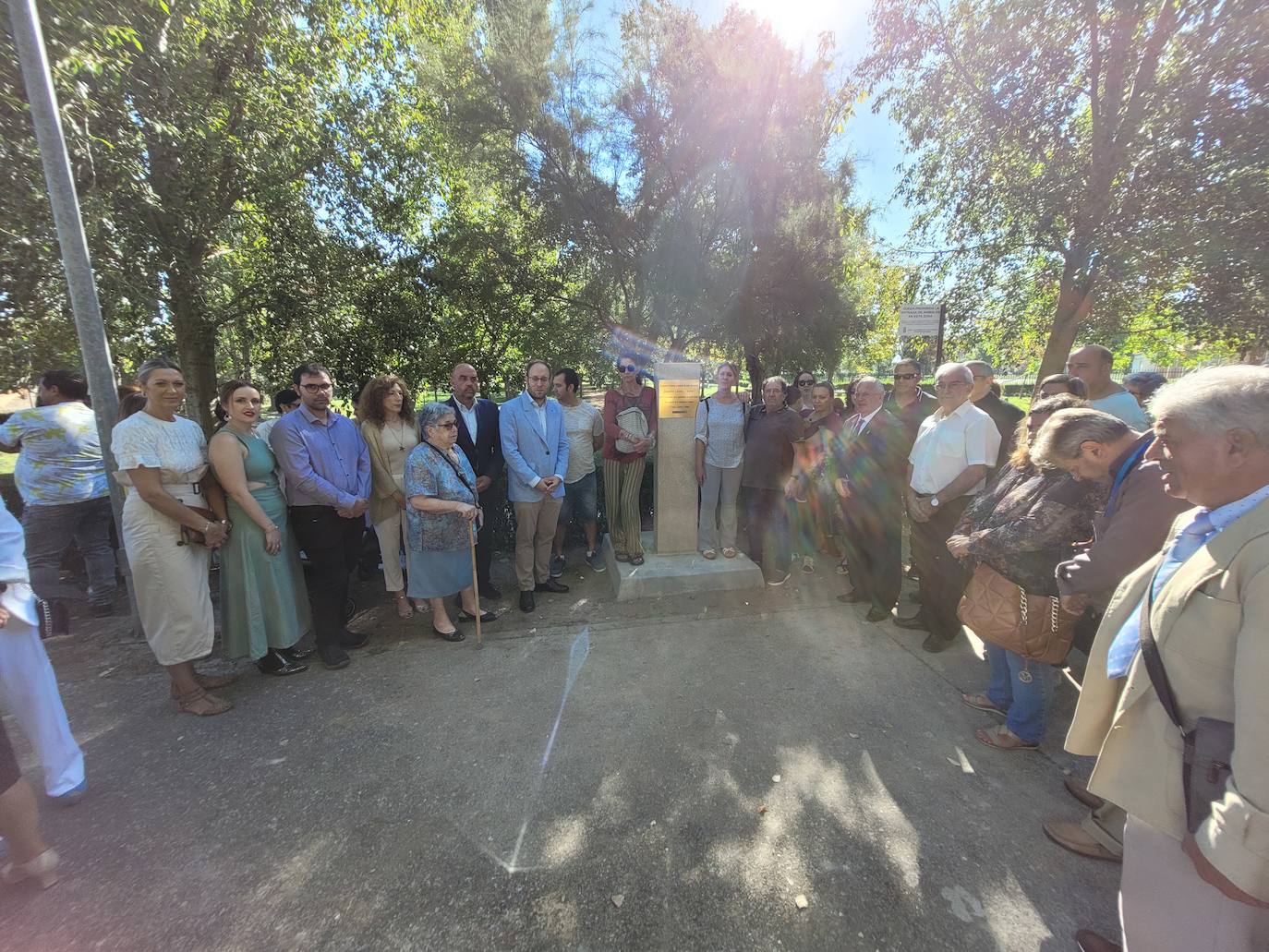 Homenaje a «Quini» en la festividad de la Virgen del Rosario de Miróbriga