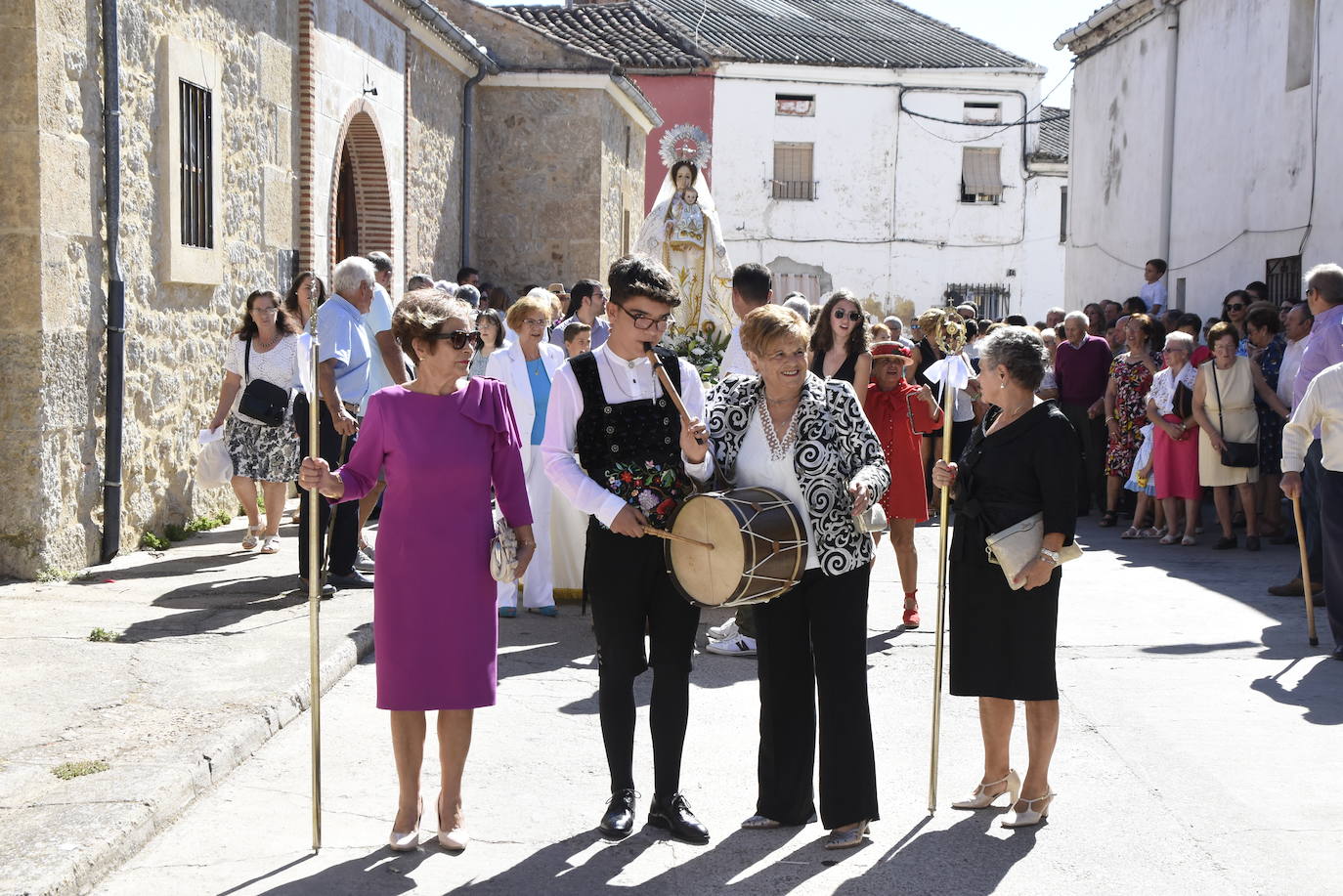 Homenaje a «Quini» en la festividad de la Virgen del Rosario de Miróbriga