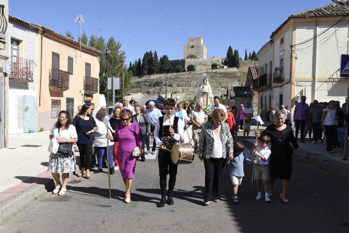 Homenaje a «Quini» en la festividad de la Virgen del Rosario de Miróbriga