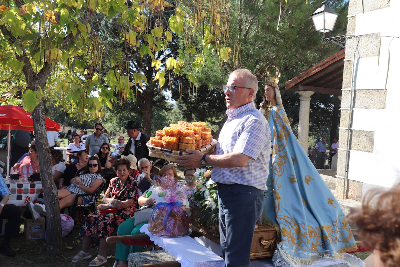 Ledrada mantiene viva su devoción a la Virgen de la Yedra