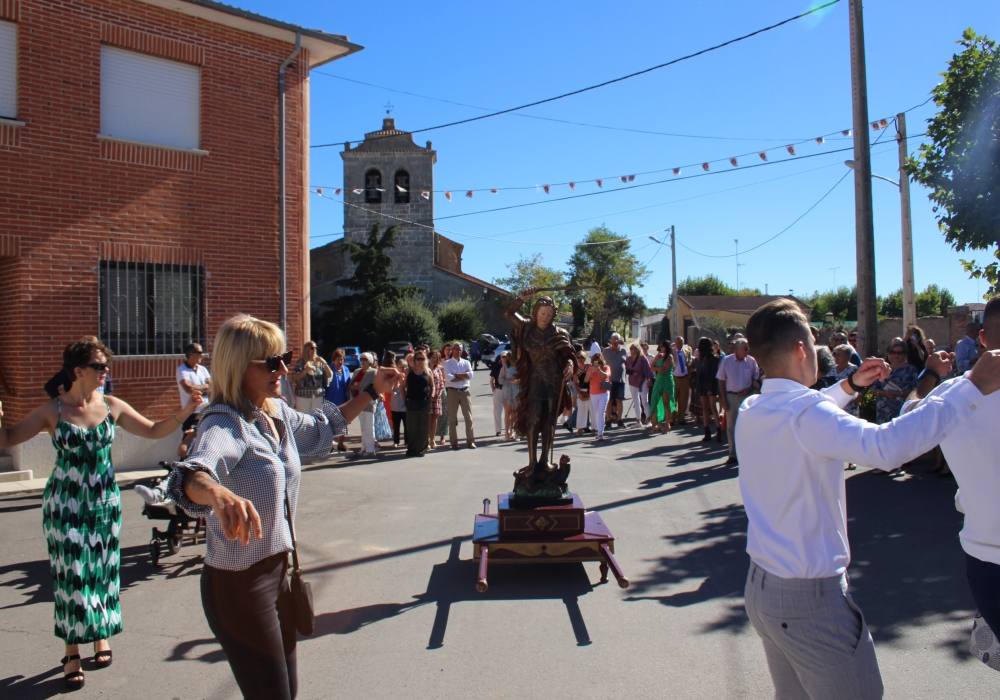 Jotas a San Miguel en Nava de Sotrobal