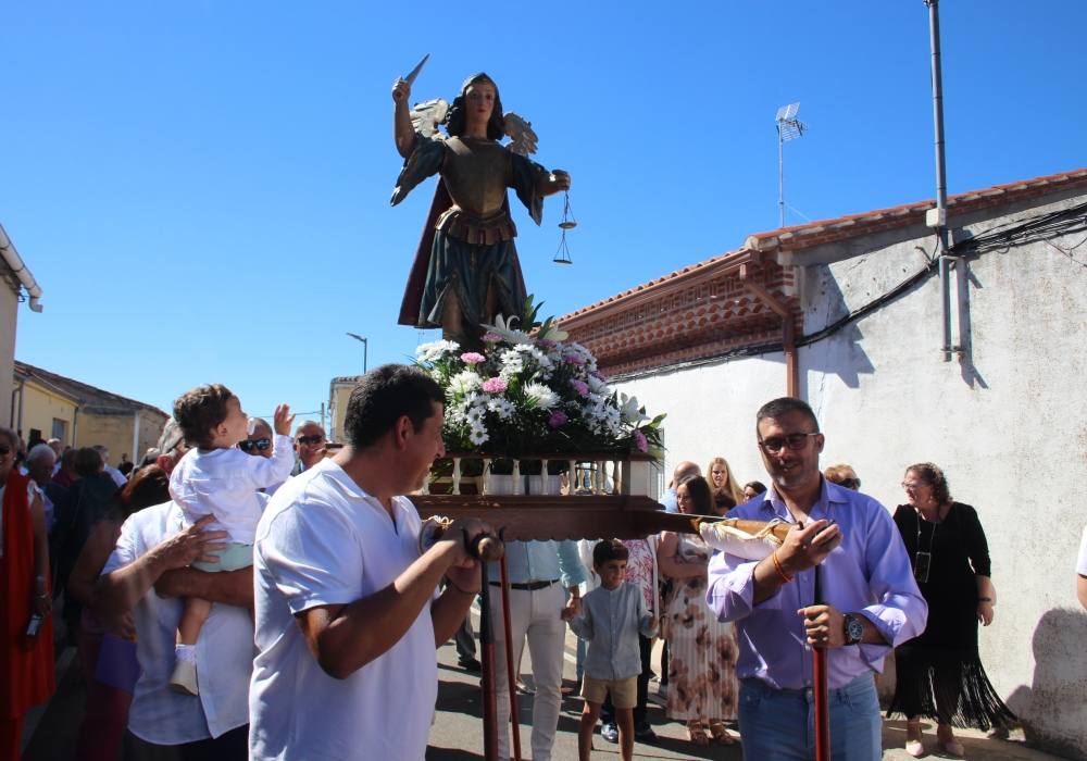 Jotas a San Miguel en Nava de Sotrobal