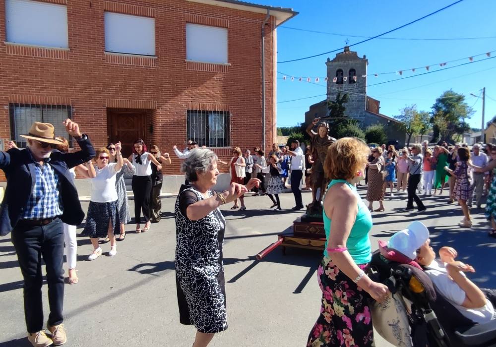 Jotas a San Miguel en Nava de Sotrobal