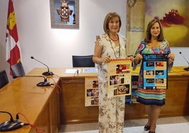 Sonsoles Núñez, edil de Cultura, y Carmen Ávila, alcaldesa.