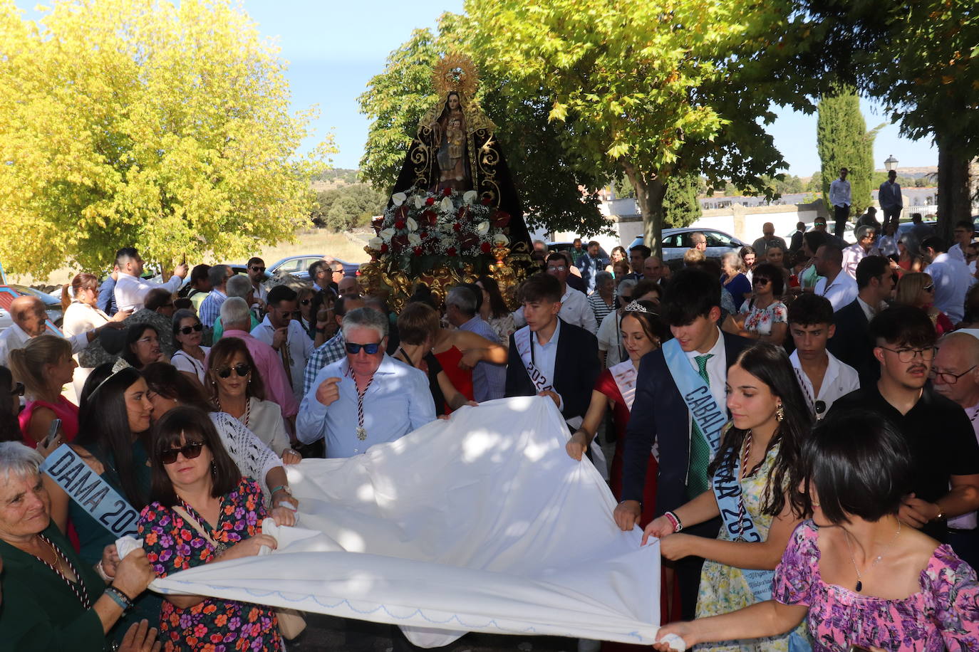 Santibáñez de Béjar se rinde ante la Virgen de Valparaíso